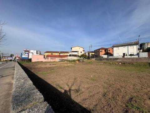 Terreno Para Construção - Localização Privilegiada