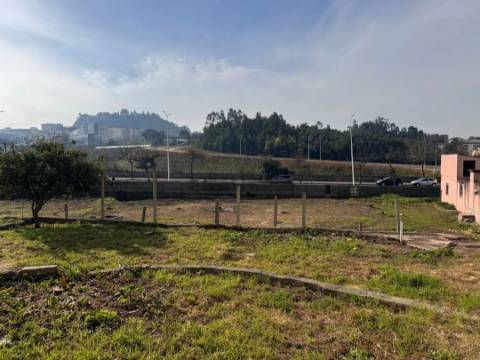 Terreno Para Construção - Localização Privilegiada