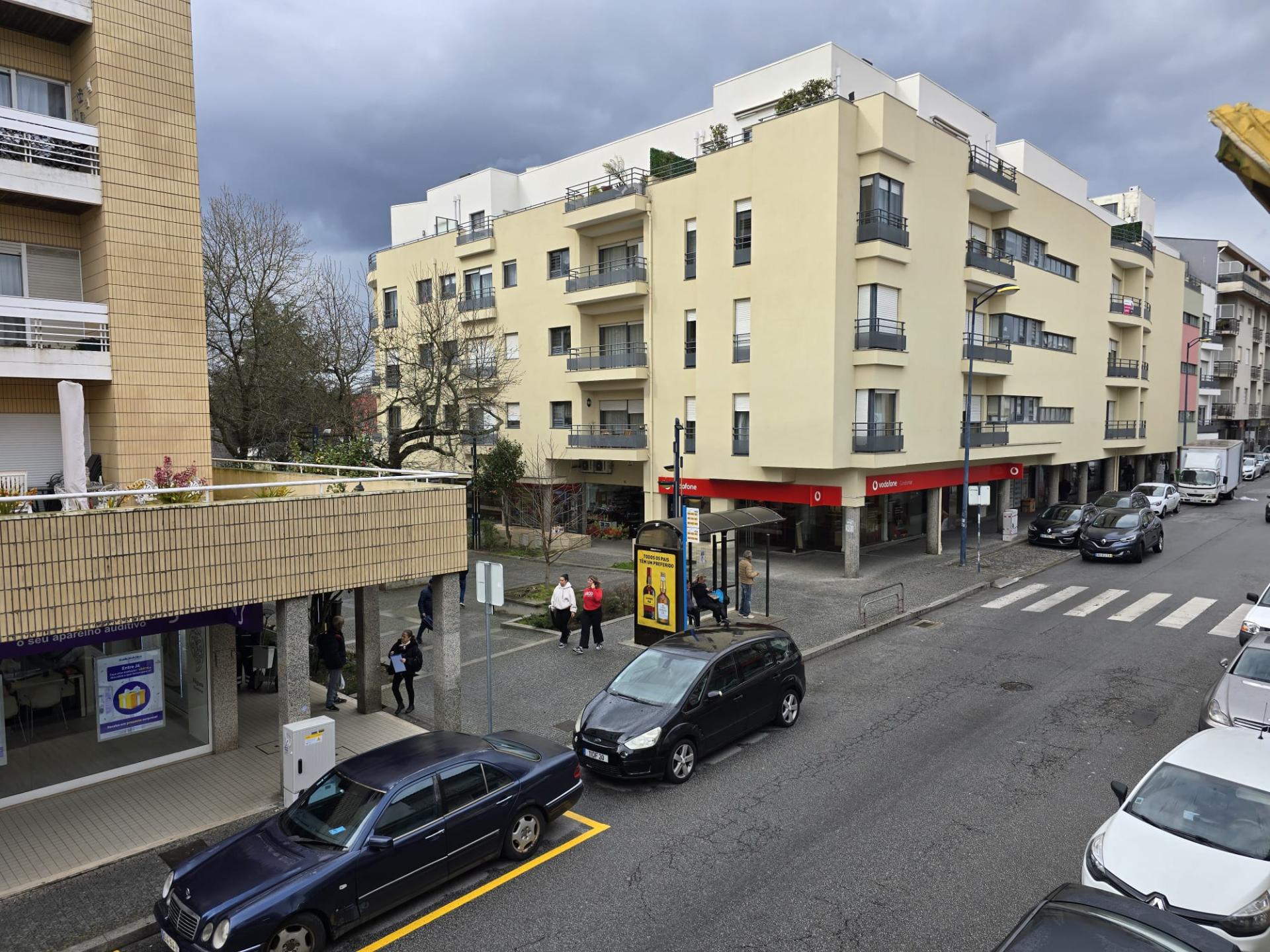 T5 Entrada Independente | Garagem | Peq. Quintal | Centro Gondomar