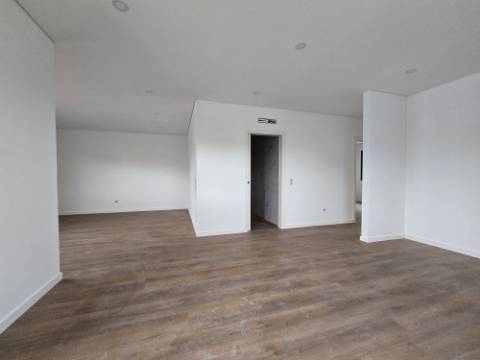 ANDAR MORADIA T2 RECUPERADO (NOVO) - VALBOM