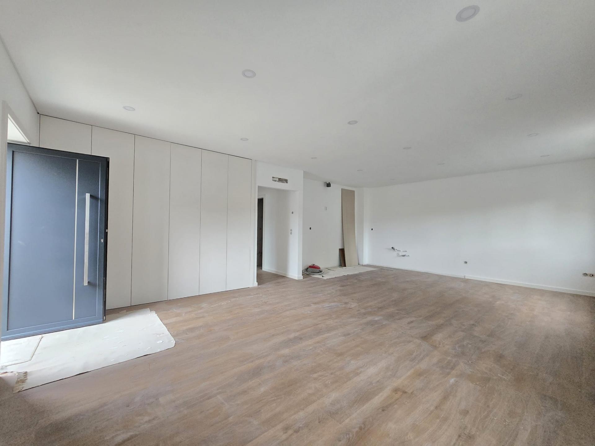 ANDAR MORADIA T2 RECUPERADO (NOVO) - VALBOM