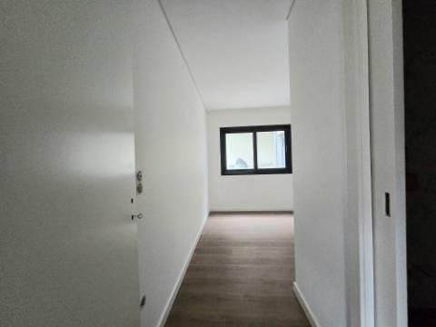 ANDAR MORADIA T2 RECUPERADO (NOVO) - VALBOM