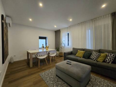 Moradia T2 (2 Suítes) Remodelada Valbom - A 5 min Freixo Porto