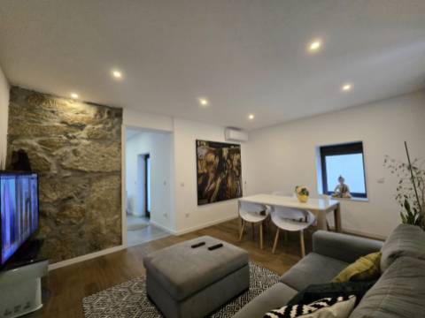 Moradia T2 (2 Suítes) Remodelada Valbom - A 5 min Freixo Porto