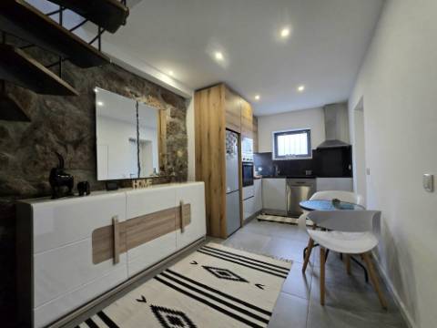 Moradia T2 (2 Suítes) Remodelada Valbom - A 5 min Freixo Porto