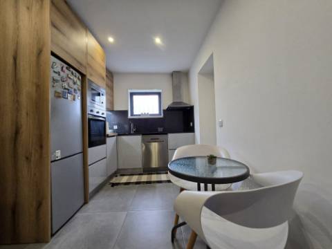 Moradia T2 (2 Suítes) Remodelada Valbom - A 5 min Freixo Porto