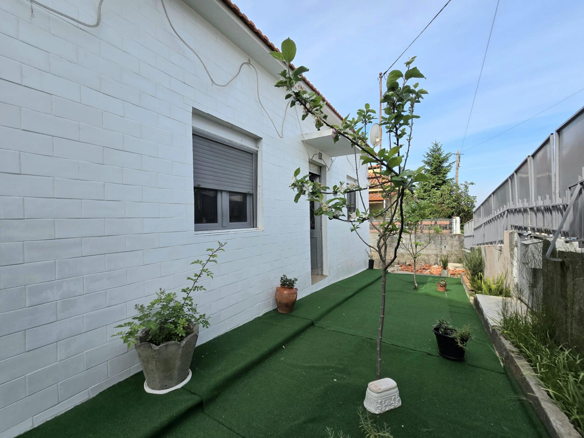 Casa Térrea T2 - São Cosme