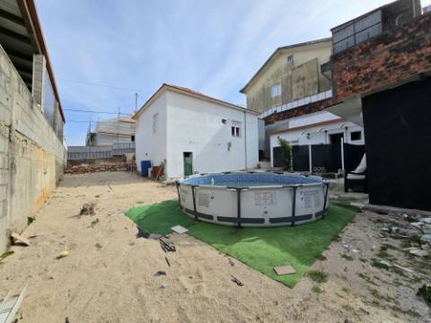 Casa Térrea T2 - São Cosme