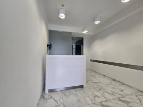 Espaço com Alvará para Clinica Dentária - São Cosme Gondomar