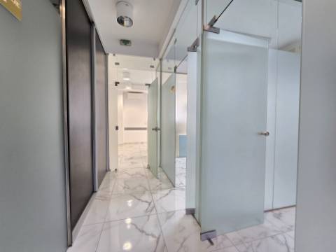 Espaço com Alvará para Clinica Dentária - São Cosme Gondomar