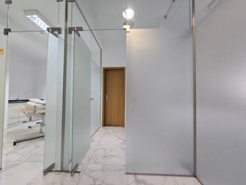 Espaço com Alvará para Clinica Dentária - São Cosme Gondomar