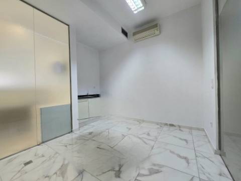 Espaço com Alvará para Clinica Dentária - São Cosme Gondomar