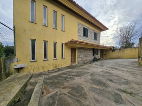 Moradia T4 c/ Sótão | Jovim | A 5 min Centro Gondomar