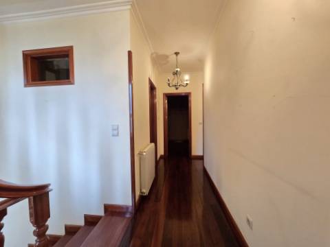 Moradia T4 c/ Sótão | Jovim | A 5 min Centro Gondomar