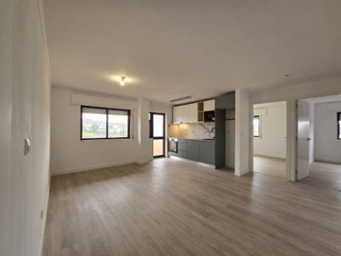 APARTAMENTO T2 - A 2 km Estação RIO TINTO
