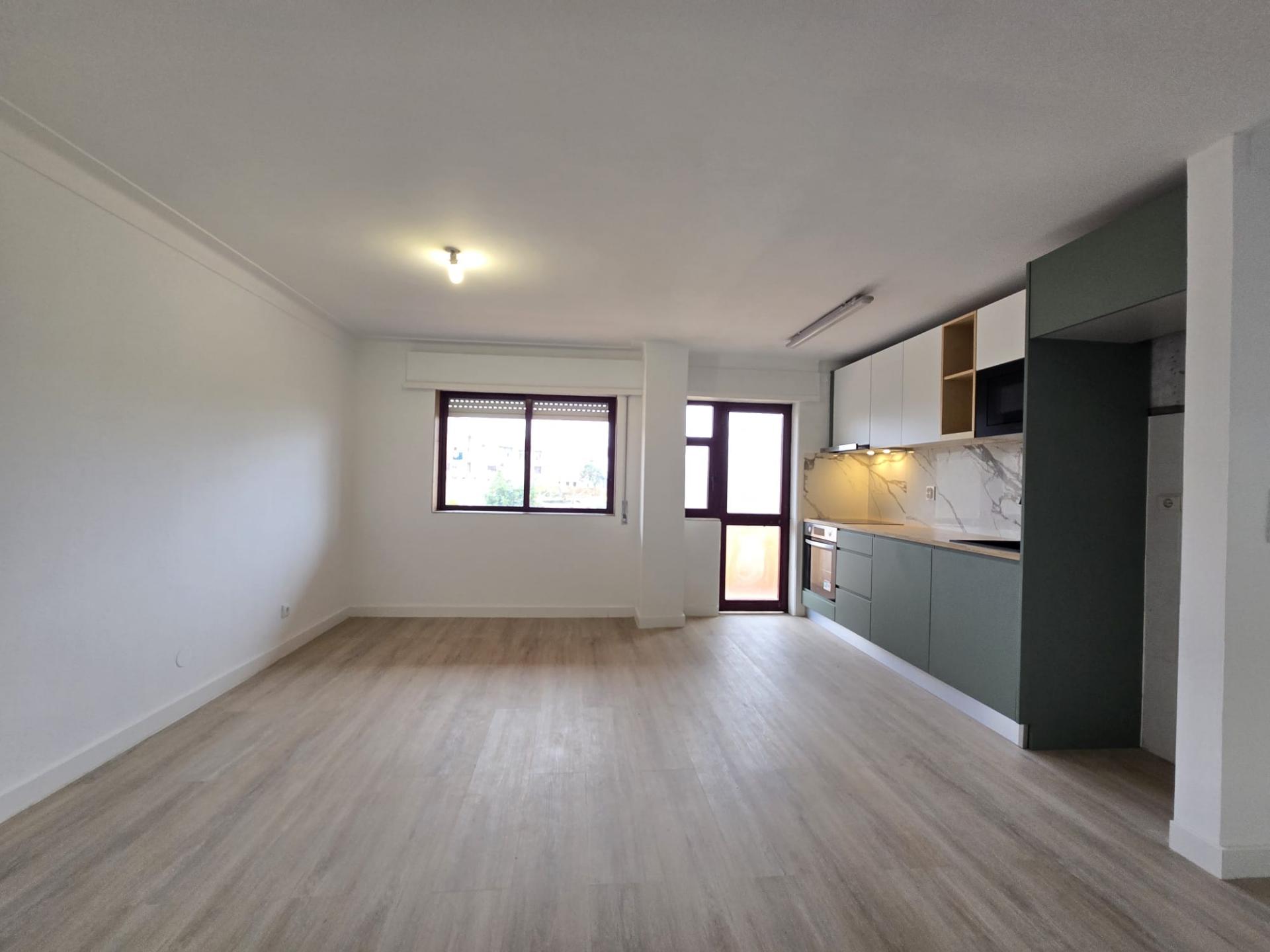 APARTAMENTO T2 - A 2 km Estação RIO TINTO
