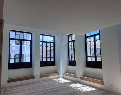 Apartamento T3 em prédio emblemático no centro da cidade, Porto