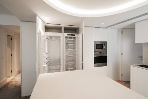 Apartamento T3 em prédio emblemático no centro da cidade, Porto