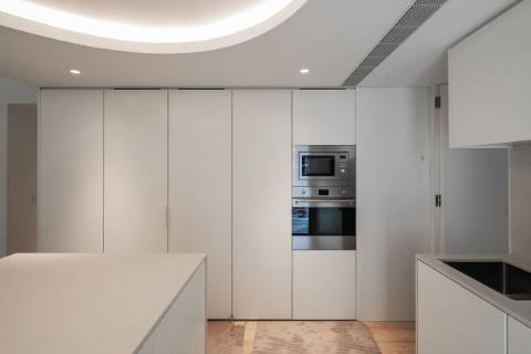 Apartamento T3 em prédio emblemático no centro da cidade, Porto