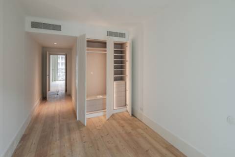 Apartamento T3 em prédio emblemático no centro da cidade, Porto