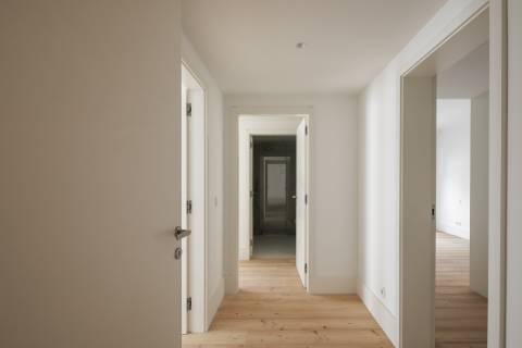 Apartamento T3 em prédio emblemático no centro da cidade, Porto