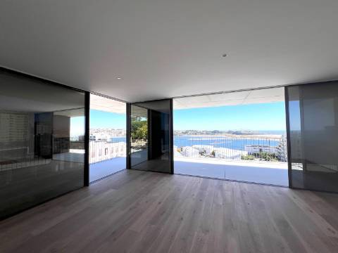 Apartamento T2com vista rio em condomínio fechado