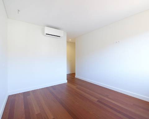 Apartamento T3 com varanda e terraço para venda em Matosinhos, Porto