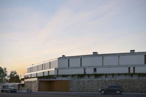 Moradia T4 com jardim em condomínio fechado na Foz, Porto