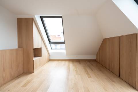 Apartamento T3 duplex com varanda no Centro do Porto