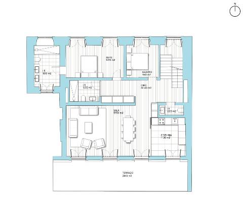 Apartamento duplex T4, com terraço e estacionamento, com vista para o Rio Tejo, no Chiado
