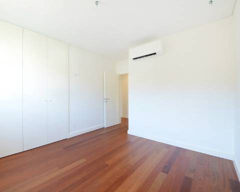 Apartamento T3 com varanda para venda em Matosinhos, Porto