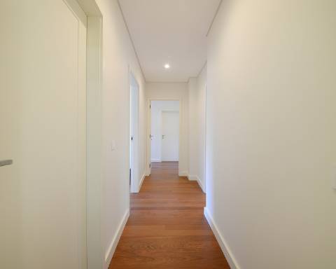 Apartamento T3 com varanda para venda em Matosinhos, Porto