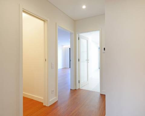 Apartamento T3 com varanda para venda em Matosinhos, Porto