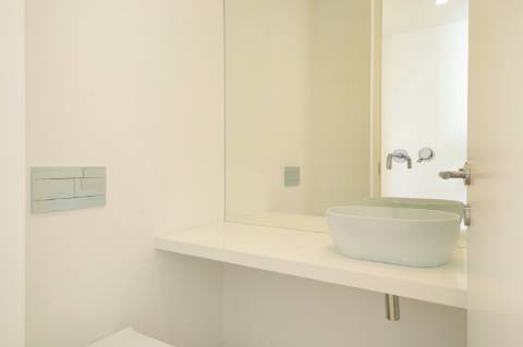 Moradia T3 com terraço e piscina, na Foz do Douro, Porto