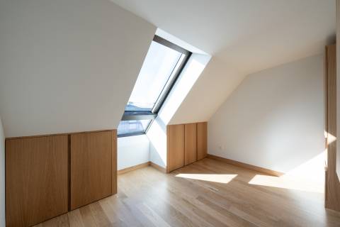 Apartamento T3 duplex no centro da cidade com varanda