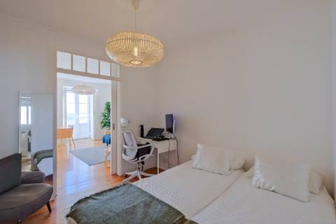 T1+1 Duplex em Alfama, com vista Rio