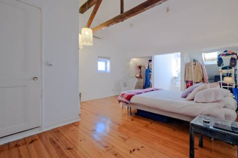 T1+1 Duplex em Alfama, com vista Rio