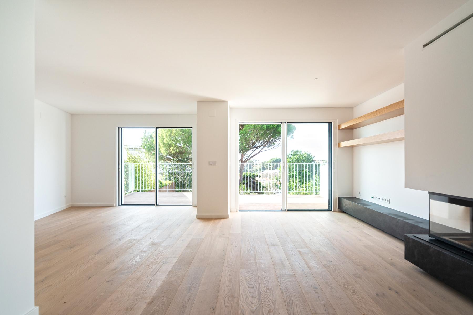 Moradia T4+1, a estrear, no Monte Estoril