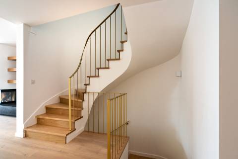 Moradia T4+1, a estrear, no Monte Estoril