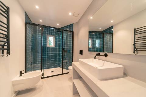 Moradia T4+1, a estrear, no Monte Estoril