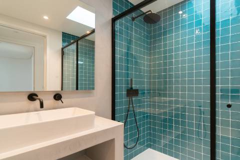 Moradia T4+1, a estrear, no Monte Estoril