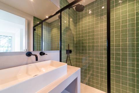 Moradia T4+1, a estrear, no Monte Estoril