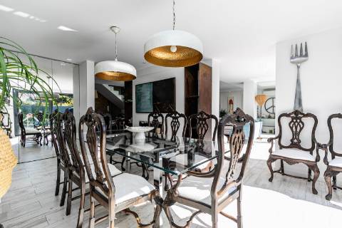 Moradia T6+1, com jardim e piscina, no Centro Histórico de Cascais