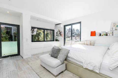 Moradia T6+1, com jardim e piscina, no Centro Histórico de Cascais