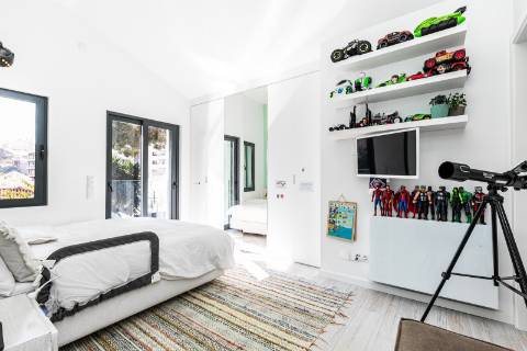 Moradia T6+1, com jardim e piscina, no Centro Histórico de Cascais