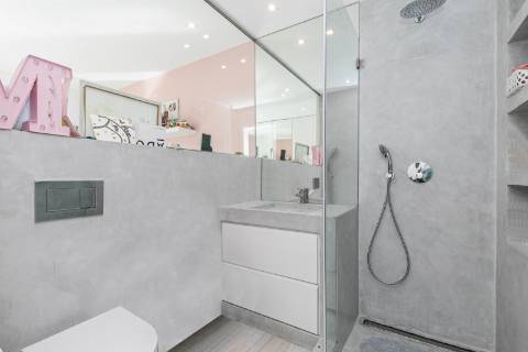 Moradia T6+1, com jardim e piscina, no Centro Histórico de Cascais