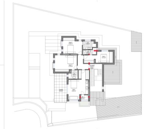 Moradia T6+1, com jardim e piscina, no Centro Histórico de Cascais
