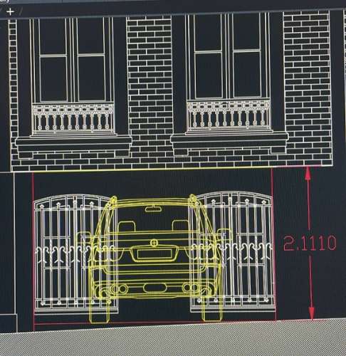 Moradia histórica com garagem a 200 metros praia