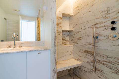 Apartamento T2 totalmente remodelado com vista deslumbrante nas Amoreiras