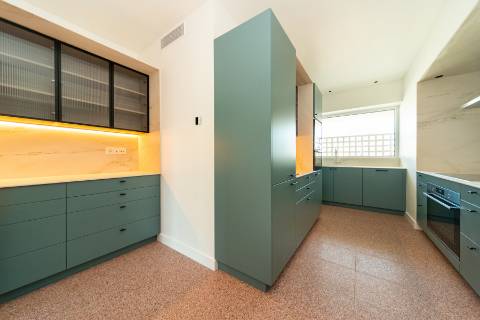 Apartamento T2 totalmente remodelado com vista deslumbrante nas Amoreiras